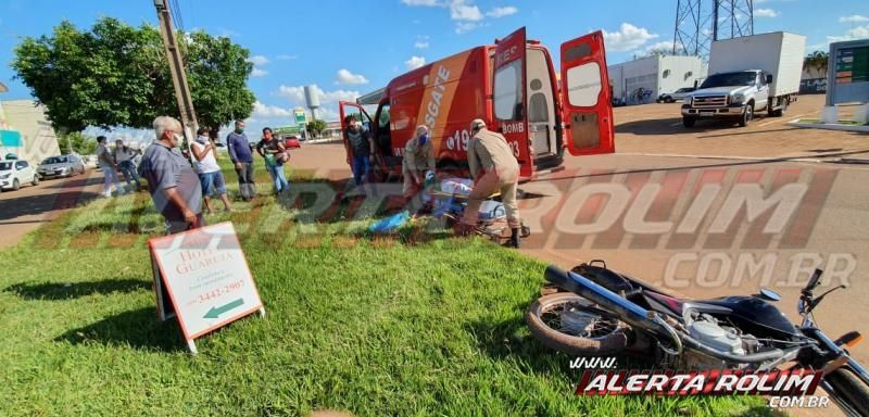 Colisão entre carro e moto na Av. Norte Sul resulta em uma pessoa ferida, em Rolim de Moura Colisão entre carro e moto na Av. Norte Sul resulta em uma pessoa ferida, em Rolim de Moura
