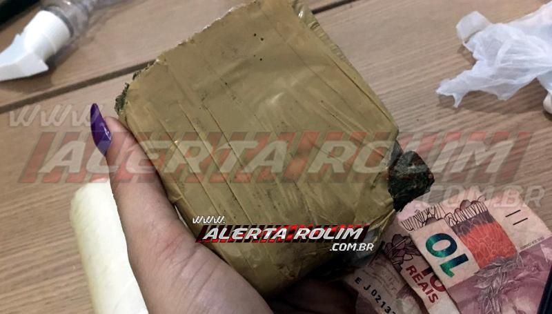 Durante operação em conjunto entre PM e PC, duas bocas de fumo são estouradas e traficantes são presos, em Rolim de Moura Durante operação em conjunto entre PM e PC, duas bocas de fumo são estouradas e traficantes são presos, em Rolim de Moura