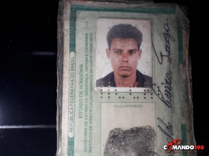 Homem é executado a tiros em cadeira de bar, em Ji-Paraná Homem é executado a tiros em cadeira de bar, em Ji-Paraná