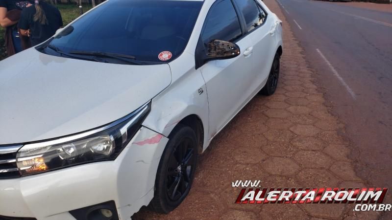 Motociclista é socorrido pelos bombeiros após colisão na RO-010, em Rolim de Moura Motociclista é socorrido pelos bombeiros após colisão na RO-010, em Rolim de Moura