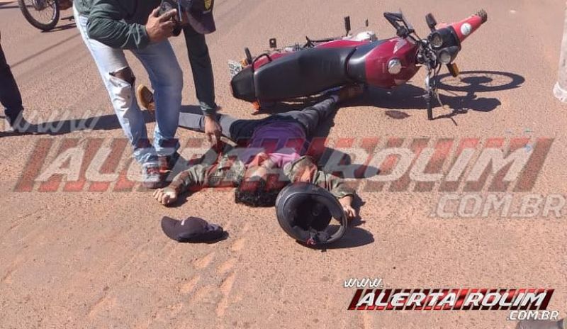 Motociclista fica ferido ao colidir na traseira de caminhão caçamba, em Rolim de Moura Motociclista fica ferido ao colidir na traseira de caminhão caçamba, em Rolim de Moura