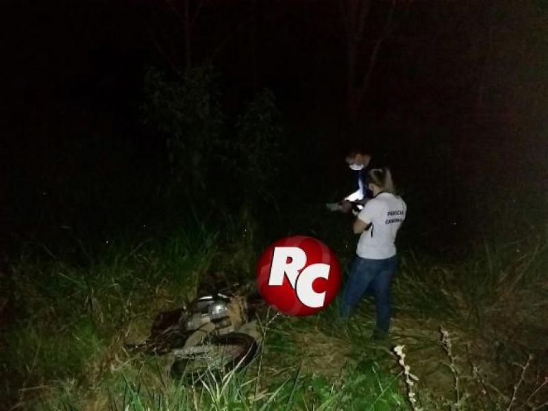 Motociclista morre ao colidir contra caminhonete F-1000 na RO 481, em São Miguel do Guaporé Motociclista morre ao colidir contra caminhonete F-1000 na RO 481, em São Miguel do Guaporé