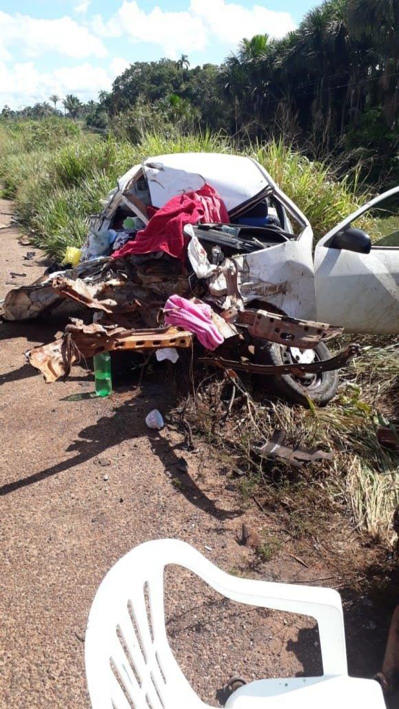 Mulher morre e idoso fica em estado grave após acidente na BR-364 Mulher morre e idoso fica em estado grave após acidente na BR-364