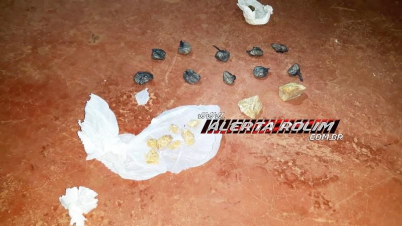 Operação da Polícia Civil e Militar de São Miguel prende acusado de tráfico e roubo, em Rolim de Moura - Vídeo Operação da Polícia Civil e Militar de São Miguel prende acusado de tráfico e roubo, em Rolim de Moura - Vídeo