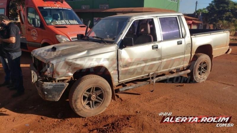 Bombeiros socorrem motociclista vítima de acidente de trânsito no Bairro Beira Rio, em Rolim de Moura – Vídeo Bombeiros socorrem motociclista vítima de acidente de trânsito no Bairro Beira Rio, em Rolim de Moura – Vídeo