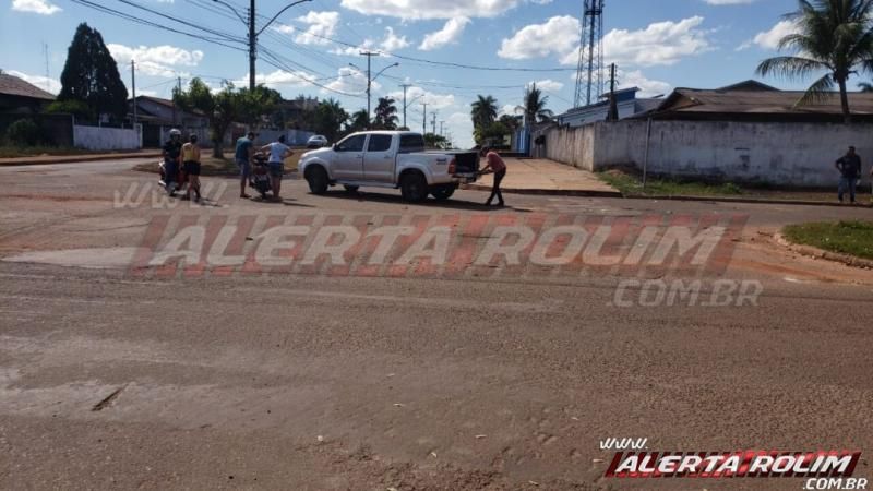 Bombeiros atendem acidente de trânsito na tarde deste sábado em Rolim de Moura Bombeiros atendem acidente de trânsito na tarde deste sábado em Rolim de Moura