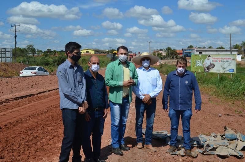 DER inicia trabalhos de recuperação em trecho crítico na RO-383 em Rolim de Moura DER inicia trabalhos de recuperação em trecho crítico na RO-383 em Rolim de Moura