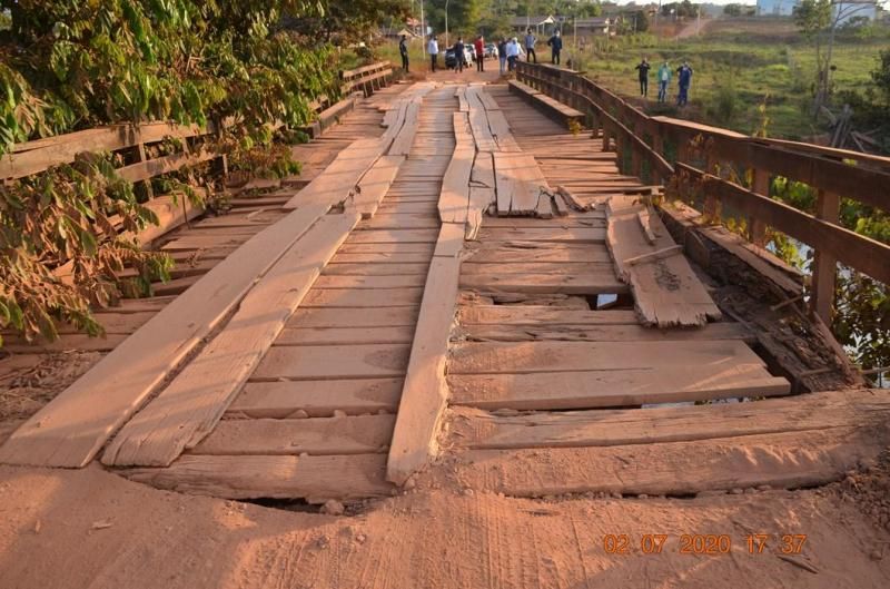 Diretor-geral do DER, Elias Rezende cumpre agenda na região da zona da mata Diretor-geral do DER, Elias Rezende cumpre agenda na região da zona da mata