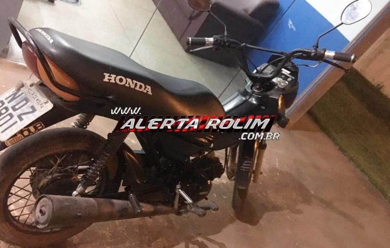 Dupla é presa pela equipe do PATAMO da PM com arma de fogo, munições e drogas, em Rolim de Moura - Vídeo Dupla é presa pela equipe do PATAMO da PM com arma de fogo, munições e drogas, em Rolim de Moura - Vídeo