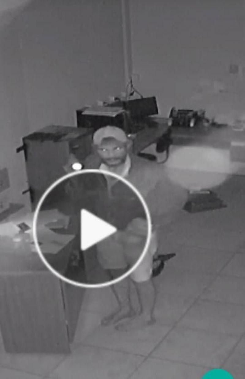 Durante a madrugada, ladrão entra pelo telhado de lotérica e leva cerca de quarenta mil reais, em Santa Luzia – Veja o vídeo da ação criminosa