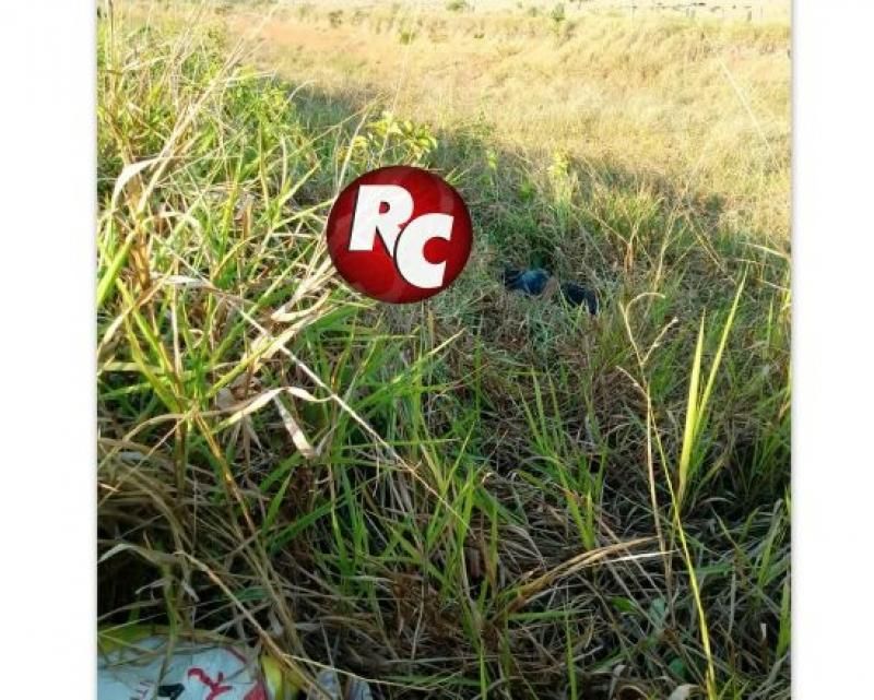 Motociclista morre após colidir com meio-fio na BR-429 em São Francisco do Guaporé. Motociclista morre após colidir com meio-fio na BR-429 em São Francisco do Guaporé.