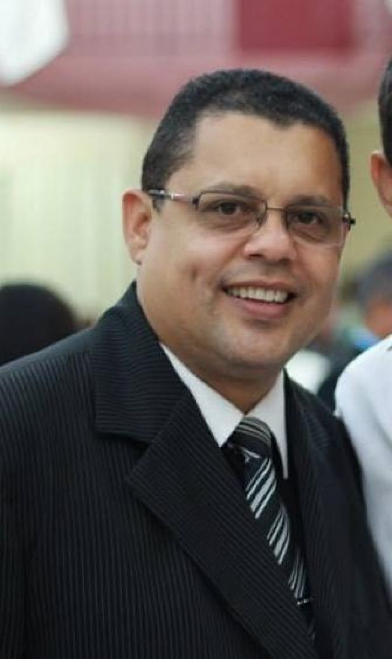 Pastor da Igreja Peniel de Rolim de Moura vem a óbito de Covid-19, enquanto estava internado no hospital em Cacoal Pastor da Igreja Peniel de Rolim de Moura vem a óbito de Covid-19, enquanto estava internado no hospital em Cacoal
