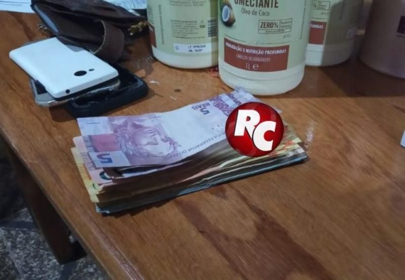Polícia Civil e Polícia Militar apreendem drogas durante cumprimento de busca e apreensão em São Miguel do Guaporé Polícia Civil e Polícia Militar apreendem drogas durante cumprimento de busca e apreensão em São Miguel do Guaporé