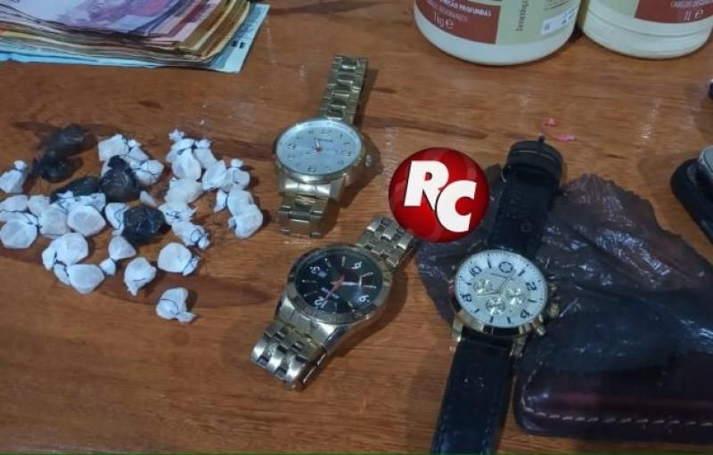 Polícia Civil e Polícia Militar apreendem drogas durante cumprimento de busca e apreensão em São Miguel do Guaporé Polícia Civil e Polícia Militar apreendem drogas durante cumprimento de busca e apreensão em São Miguel do Guaporé