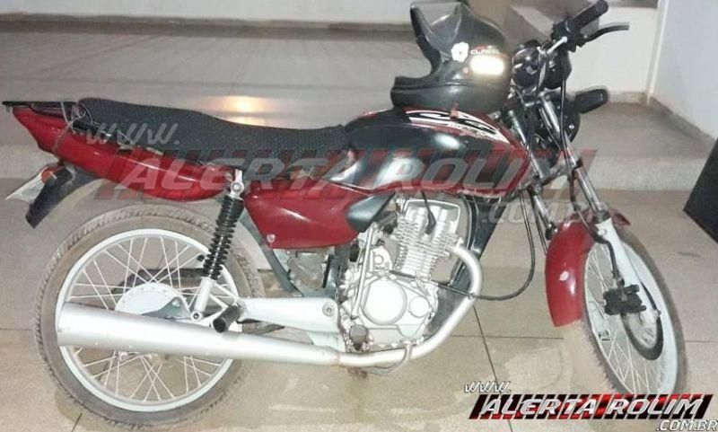 Polícia Militar recupera segunda moto que foi furtada da mesma residência, em Rolim de Moura Polícia Militar recupera segunda moto que foi furtada da mesma residência, em Rolim de Moura