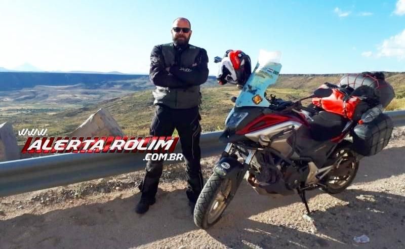 Policial Penal, vítima fatal de acidente em Rolim de Moura é sepultado com honras fúnebres, em Alta Floresta do Oeste - Fotos e Vídeo Policial Penal, vítima fatal de acidente em Rolim de Moura é sepultado com honras fúnebres, em Alta Floresta do Oeste - Fotos e Vídeo