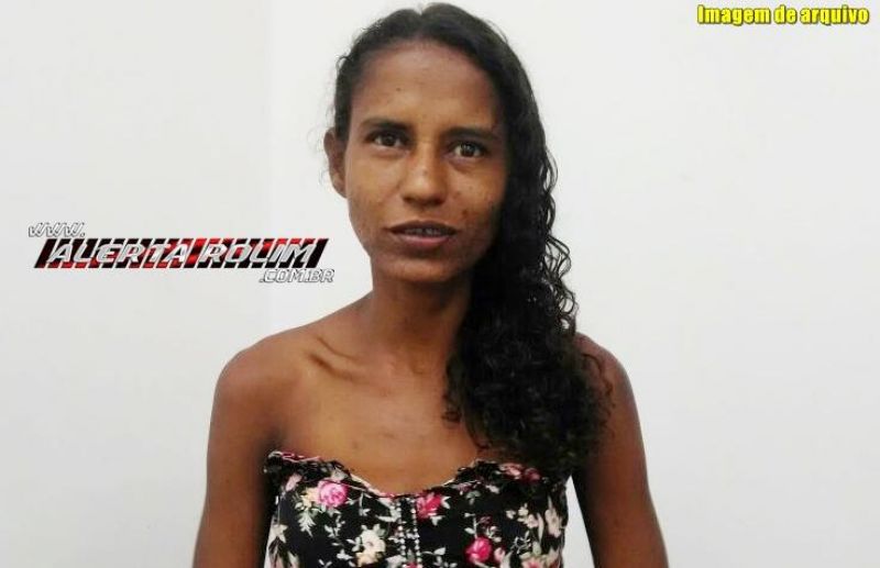 URGENTE - Homem e Mulher sofrem tentativa de homicídio ao serem atingidos por disparos de arma de fogo, em Rolim de Moura URGENTE - Homem e Mulher sofrem tentativa de homicídio ao serem atingidos por disparos de arma de fogo, em Rolim de Moura