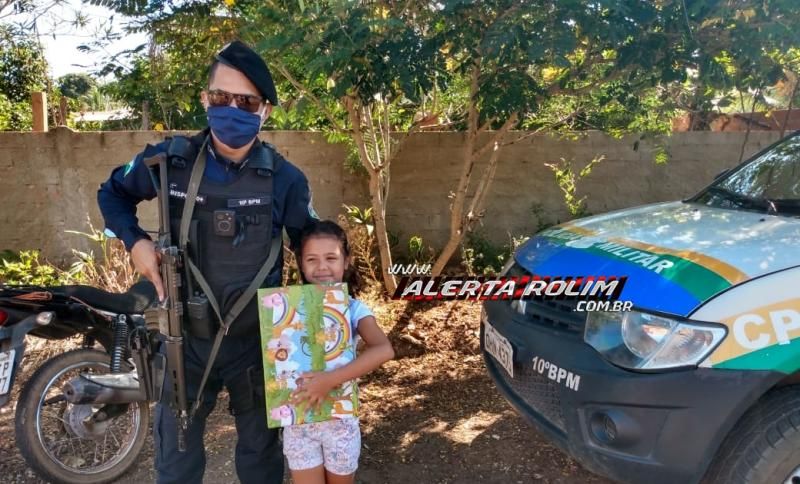 Singelo sonho de criança é realizado ao ter a presença da Polícia Militar em seu aniversário, em Migrantinópolis Singelo sonho de criança é realizado ao ter a presença da Polícia Militar em seu aniversário, em Migrantinópolis