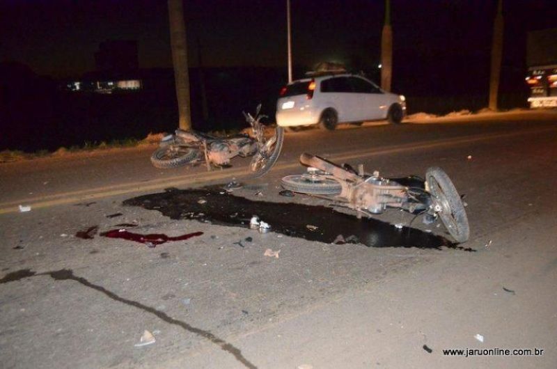 Três pessoas ficam gravemente feridas em acidente na BR-364, em Jaru Três pessoas ficam gravemente feridas em acidente na BR-364, em Jaru