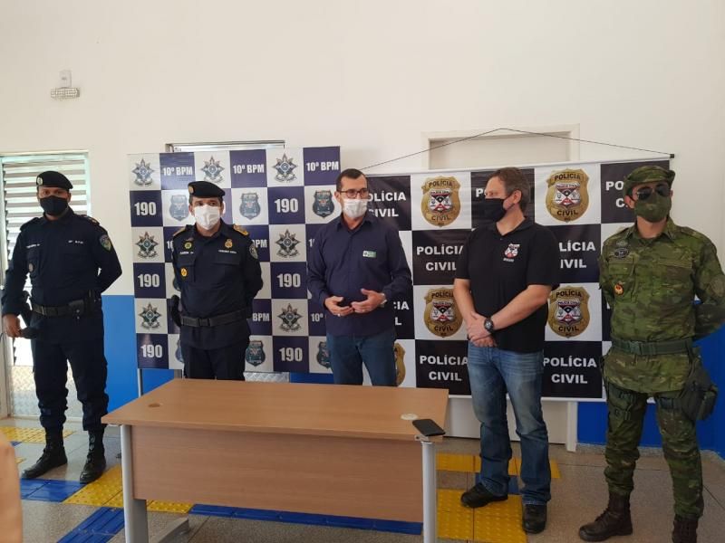 URGENTE - Grande quantidade de drogas é apreendida pela PM, PF, BPFron e PC, na zona rural de Alto Alegre URGENTE - Grande quantidade de drogas é apreendida pela PM, PF, BPFron e PC, na zona rural de Alto Alegre