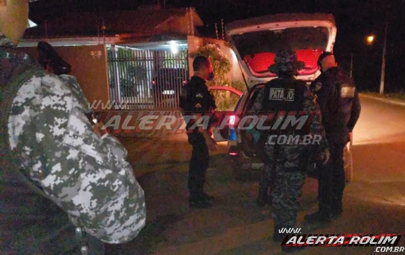 URGENTE - Homem é esfaqueado durante discussão, em Rolim de Moura; dois suspeitos foram presos pela equipe do PATAMO da PM URGENTE - Homem é esfaqueado durante discussão, em Rolim de Moura; dois suspeitos foram presos pela equipe do PATAMO da PM