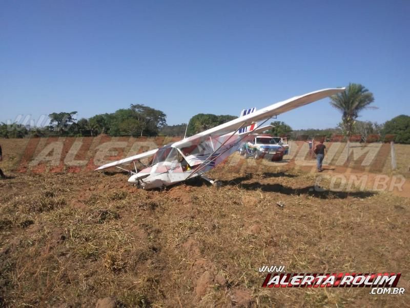 ATUALIZADA - Piloto de avião monomotor faz pouso de emergência em propriedade rural, em Migrantinópolis ATUALIZADA - Piloto de avião monomotor faz pouso de emergência em propriedade rural, em Migrantinópolis