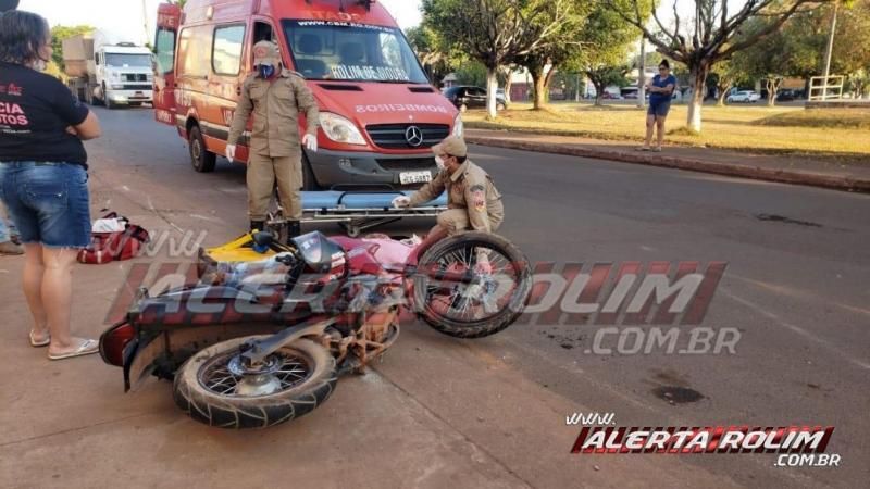 Acidente de trânsito nesta manhã de sábado deixa motociclista ferido, em Rolim de Moura – Vídeo Acidente de trânsito nesta manhã de sábado deixa motociclista ferido, em Rolim de Moura – Vídeo