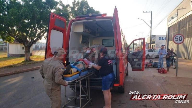 Acidente de trânsito nesta manhã de sábado deixa motociclista ferido, em Rolim de Moura – Vídeo Acidente de trânsito nesta manhã de sábado deixa motociclista ferido, em Rolim de Moura – Vídeo