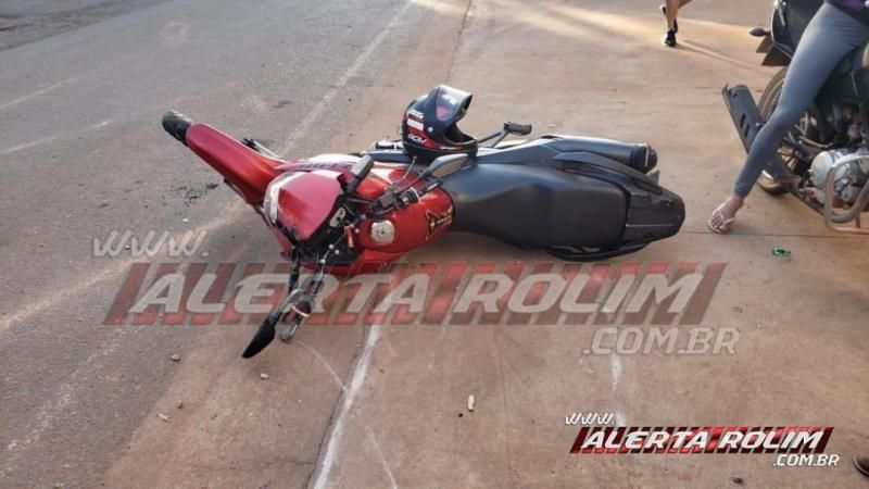 Acidente de trânsito nesta manhã de sábado deixa motociclista ferido, em Rolim de Moura – Vídeo Acidente de trânsito nesta manhã de sábado deixa motociclista ferido, em Rolim de Moura – Vídeo