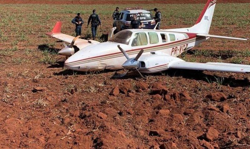 Caças da FAB interceptam duas aeronaves com 1,1 tonelada de cocaína em Mato Grosso do Sul