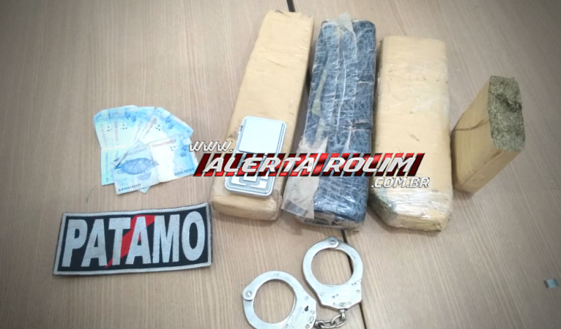 Equipe do PATAMO apreende mais de 03 kg de maconha, durante abordagem no Bairro Olímpico, em Rolim de Moura Equipe do PATAMO apreende mais de 03 kg de maconha, durante abordagem no Bairro Olímpico, em Rolim de Moura