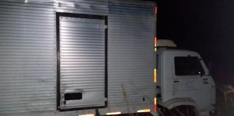 Homem morre após colisão frontal entre carro e caminhão, em São Francisco do Guaporé Homem morre após colisão frontal entre carro e caminhão, em São Francisco do Guaporé