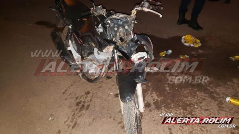 Motociclista fratura o pé ao ser atingido por outra moto no Bairro Boa Esperança, em Rolim de Moura Motociclista fratura o pé ao ser atingido por outra moto no Bairro Boa Esperança, em Rolim de Moura