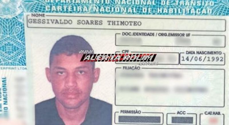 Motorista foi a óbito, após caminhonete capotar na RO-481, em Nova Brasilândia; outra vítima foi socorrida com vida ao Hospital Motorista foi a óbito, após caminhonete capotar na RO-481, em Nova Brasilândia; outra vítima foi socorrida com vida ao Hospital