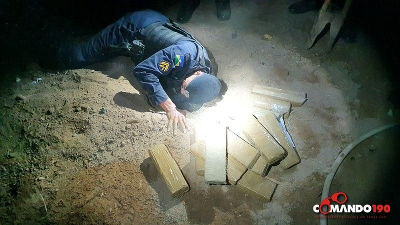PM apreende drogas avaliadas em mais de R$ 250 mil reais e prende suspeito, em Ji-Paraná PM apreende drogas avaliadas em mais de R$ 250 mil reais e prende suspeito, em Ji-Paraná