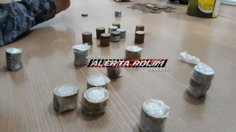 Polícia Militar e Polícia Civil estouram “Boca de Fumo” e três suspeitos de tráfico acabam presos, em Rolim de Moura - Vídeo Polícia Militar e Polícia Civil estouram “Boca de Fumo” e três suspeitos de tráfico acabam presos, em Rolim de Moura - Vídeo