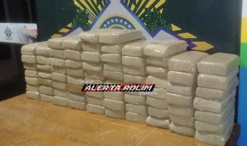 Quase 100 kg de pasta base de cocaína são aprendidas pela PM do 10º Batalhão, durante a Operação Paz no Campo, na Região da Zona da Mata Quase 100 kg de pasta base de cocaína são aprendidas pela PM do 10º Batalhão, durante a Operação Paz no Campo, na Região da Zona da Mata