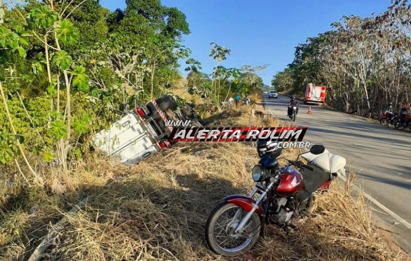 URGENTE - Caminhoneiro de Mato Grosso do Sul vem a óbito, após carreta tombar, na RO-010, em Migrantinópolis URGENTE - Caminhoneiro de Mato Grosso do Sul vem a óbito, após carreta tombar, na RO-010, em Migrantinópolis
