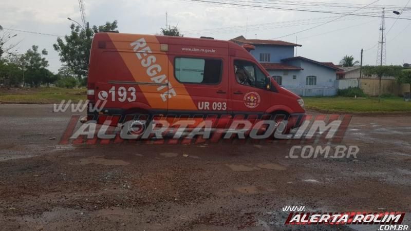 Acidente de trânsito é registrado no cruzamento da Avenida Goiânia com Rua Guaporé em Rolim de Moura Acidente de trânsito é registrado no cruzamento da Avenida Goiânia com Rua Guaporé em Rolim de Moura