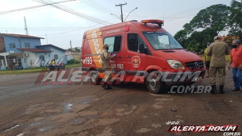 Acidente de trânsito é registrado no cruzamento da Avenida Goiânia com Rua Guaporé em Rolim de Moura Acidente de trânsito é registrado no cruzamento da Avenida Goiânia com Rua Guaporé em Rolim de Moura