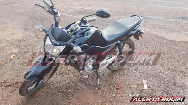 Acidente de trânsito é registrado no cruzamento da Avenida Goiânia com Rua Guaporé em Rolim de Moura Acidente de trânsito é registrado no cruzamento da Avenida Goiânia com Rua Guaporé em Rolim de Moura