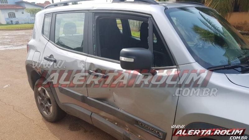 Acidente de trânsito é registrado no cruzamento da Avenida Goiânia com Rua Guaporé em Rolim de Moura Acidente de trânsito é registrado no cruzamento da Avenida Goiânia com Rua Guaporé em Rolim de Moura