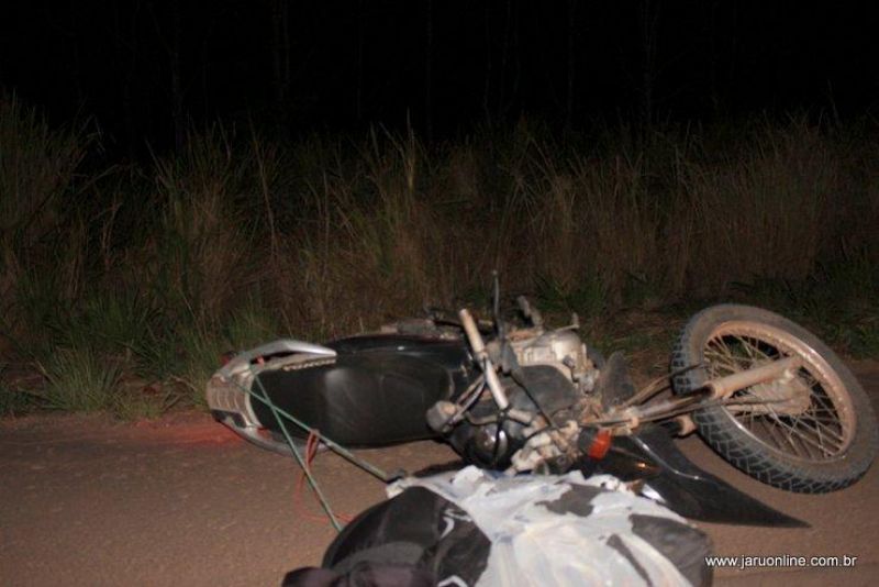 Acidente entre motocicletas deixa duas vítimas fatais na BR-364, em Jaru Acidente entre motocicletas deixa duas vítimas fatais na BR-364, em Jaru