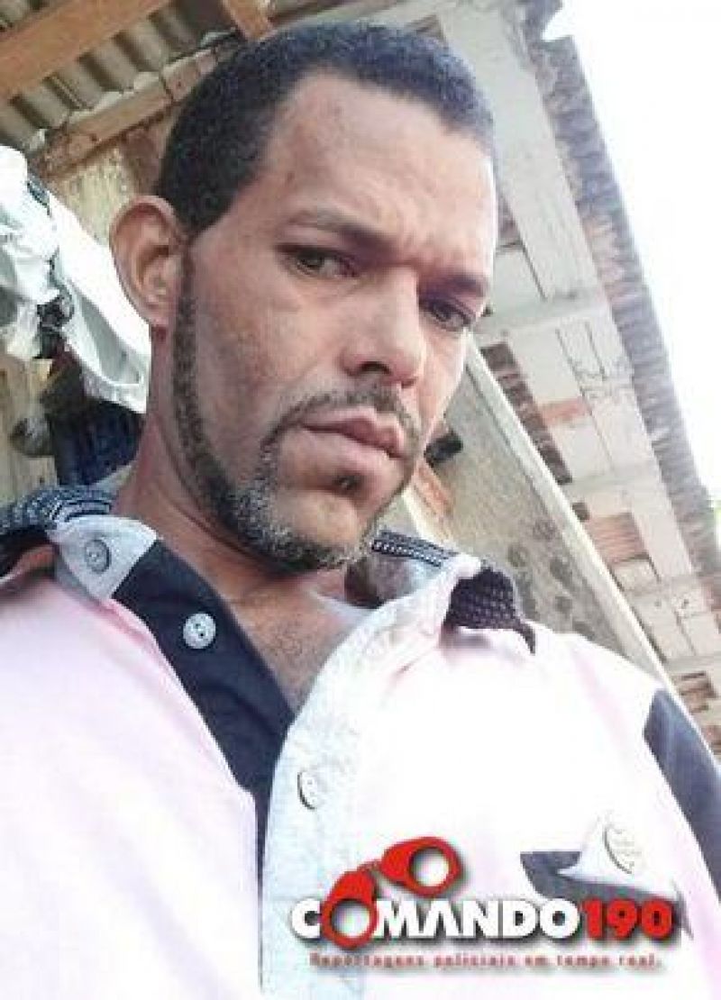 Apenado com tornozeleira é executado com mais de 15 tiros no bairro Primavera, em Ji-Paraná Apenado com tornozeleira é executado com mais de 15 tiros no bairro Primavera, em Ji-Paraná
