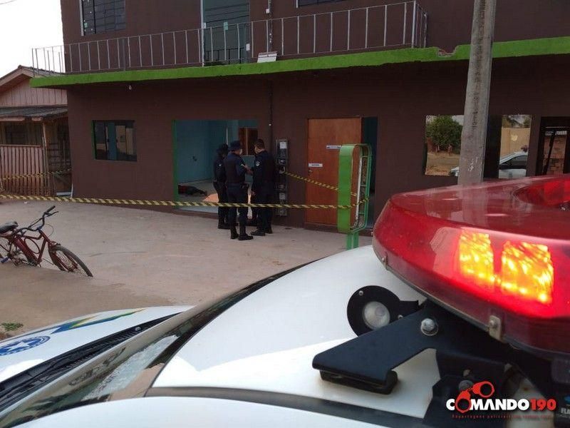 Apenado com tornozeleira é executado com mais de 15 tiros no bairro Primavera, em Ji-Paraná Apenado com tornozeleira é executado com mais de 15 tiros no bairro Primavera, em Ji-Paraná