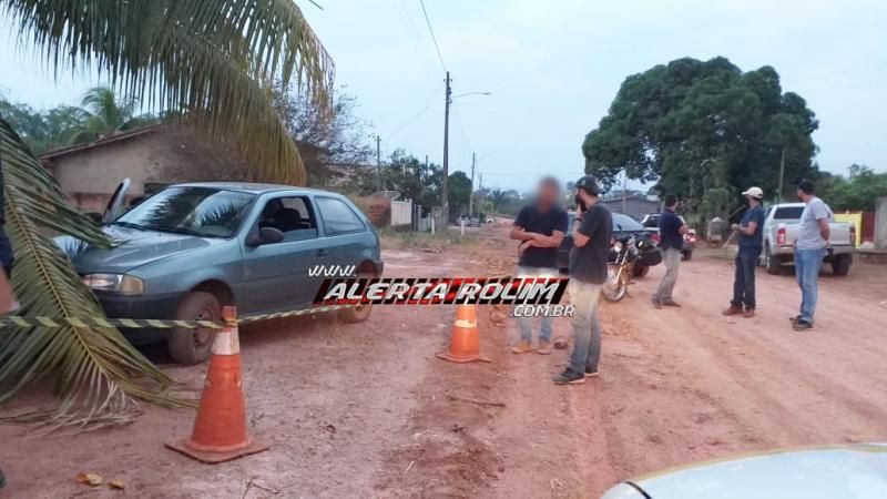 Avião que fez pouso forçado em Cacoal estava carregado com quase meia tonelada de cocaína; o veículo roubado e utilizado na fuga foi encontrado pela PM em Rolim de Moura Avião que fez pouso forçado em Cacoal estava carregado com quase meia tonelada de cocaína; o veículo roubado e utilizado na fuga foi encontrado pela PM em Rolim de Moura