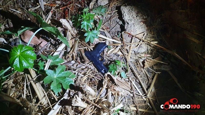 Briga termina com dois mortos e um gravemente ferido no bairro São Francisco, em Ji-Paraná Briga termina com dois mortos e um gravemente ferido no bairro São Francisco, em Ji-Paraná