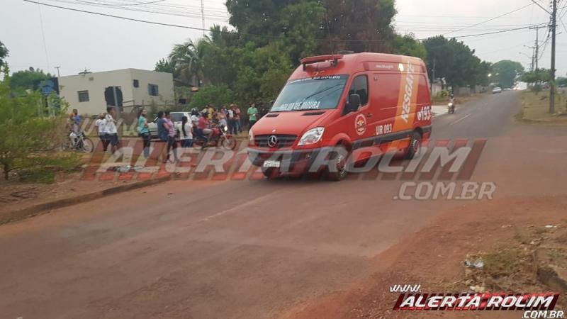 Acidente envolvendo condutor inabilitado é registrado no Bairro Industrial, em Rolim de Moura Acidente envolvendo condutor inabilitado é registrado no Bairro Industrial, em Rolim de Moura