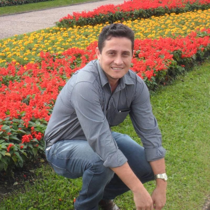 Enfermeiro, ex-morador de Novo Horizonte, morre vítima de Covid-19 em Porto Velho Enfermeiro, ex-morador de Novo Horizonte, morre vítima de Covid-19 em Porto Velho