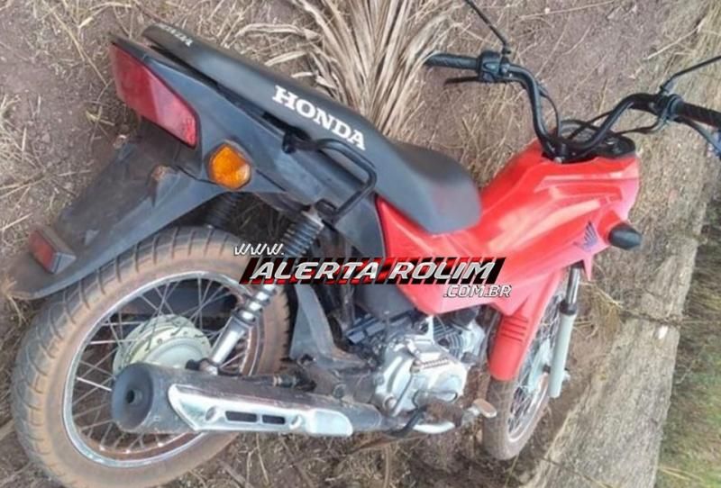Menor é apreendido pela Polícia Militar, em Rolim de Moura com arma de fogo, munições e moto roubada Menor é apreendido pela Polícia Militar, em Rolim de Moura com arma de fogo, munições e moto roubada